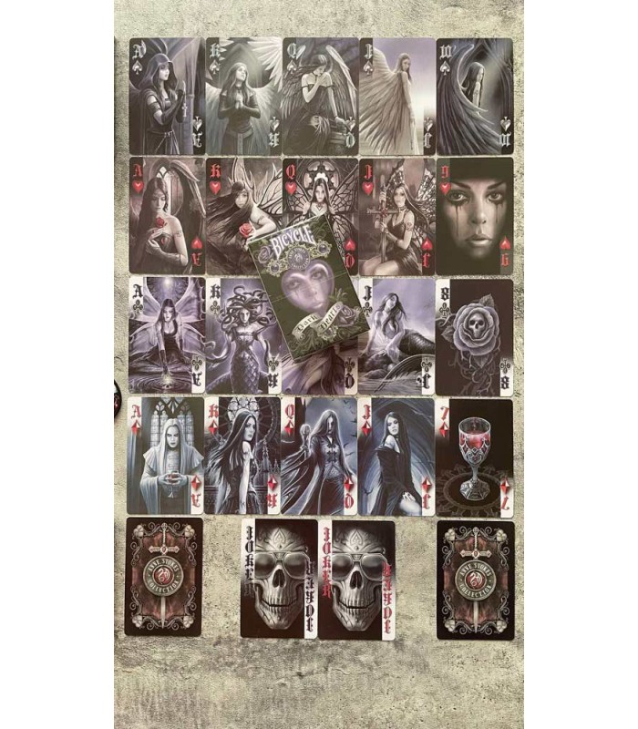 کارت بازی قلب سیاه Playing Card Dark Hearts