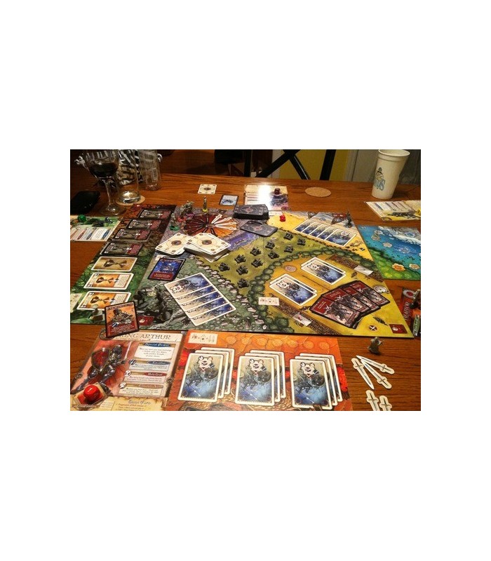 سایه ها بر فراز کملوت (Shadows over Camelot)