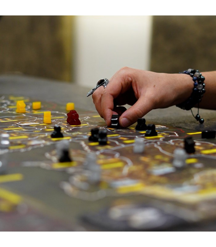 بازی ایرانی تاج و تخت گیم او ترونز A Game of Thrones