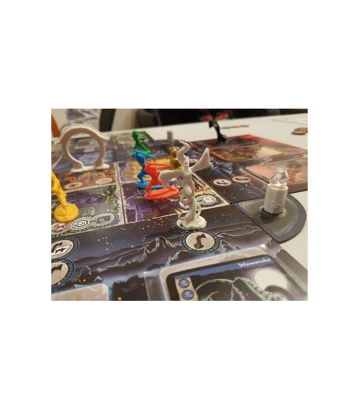 داستان های ارواح : ماه سفید (Ghost Stories: White Moon)