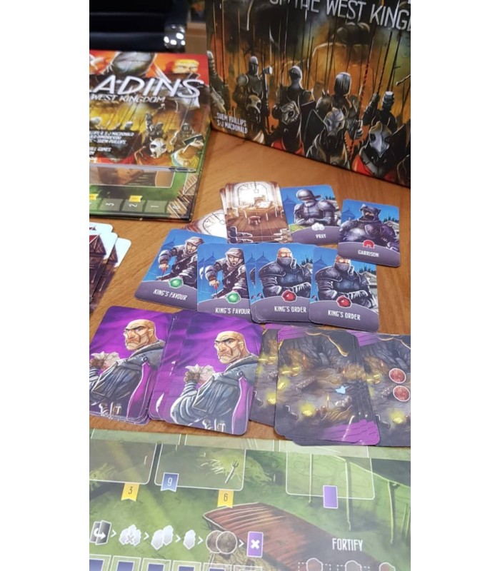 بازی ایرانی پهلوانان امپراتوری غرب (Paladins of the West Kingdom)