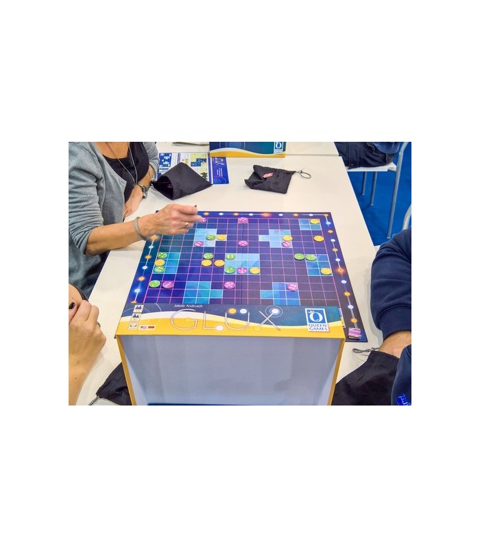 گلاکس (  Glüx )